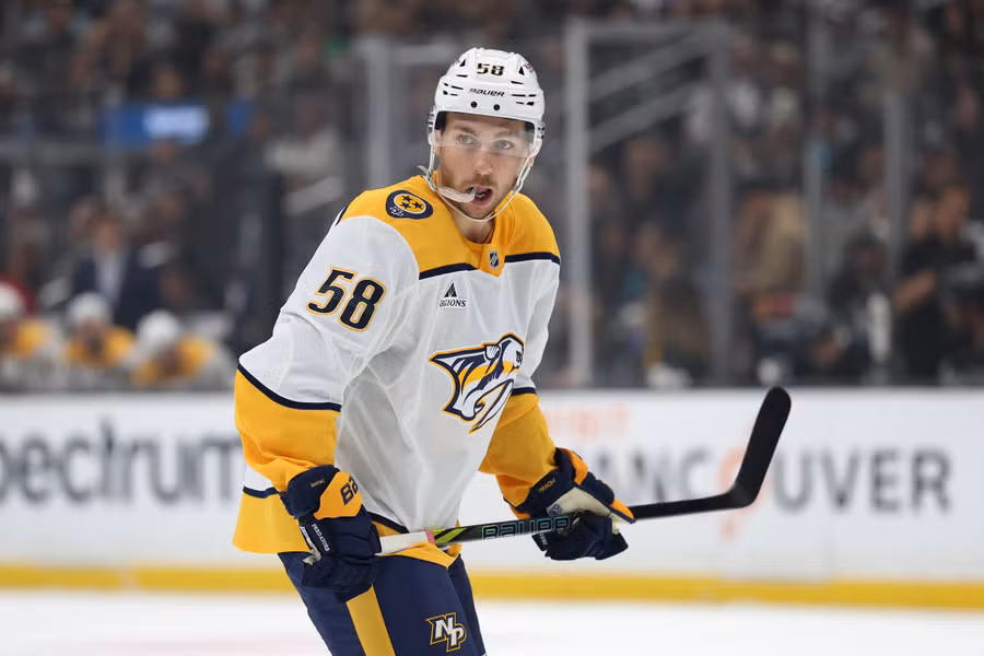 Michael Bunting in a Predators jersey during a 2026 game.