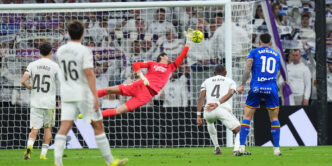 Getafe players celebrating Martin Satriano's winning goal at the Santiago Bernabéu.