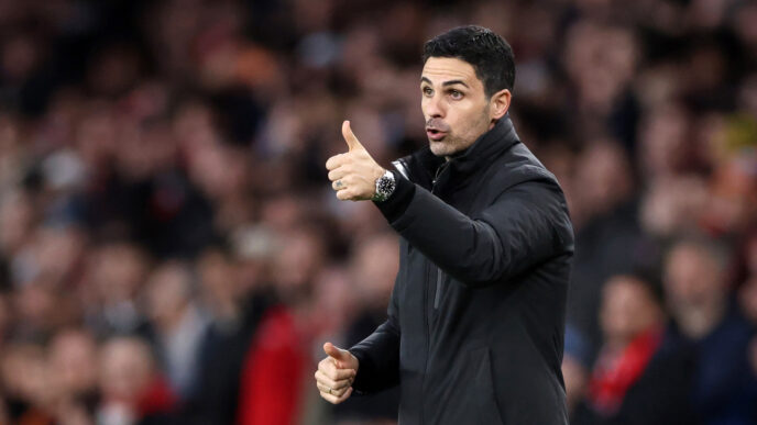 Mikel Arteta and set-piece coach Nicolas Jover celebrating a goal from a corner.